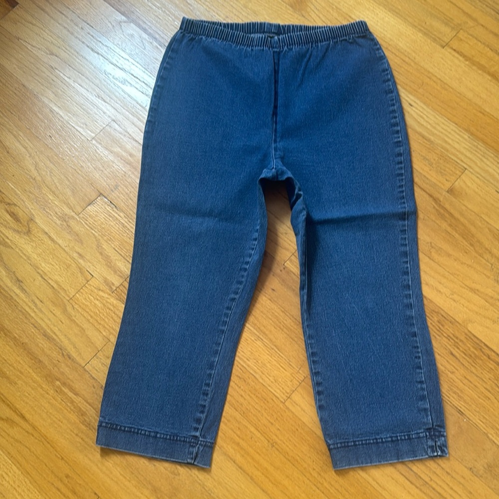 Women’s Capri faded glory jeans
